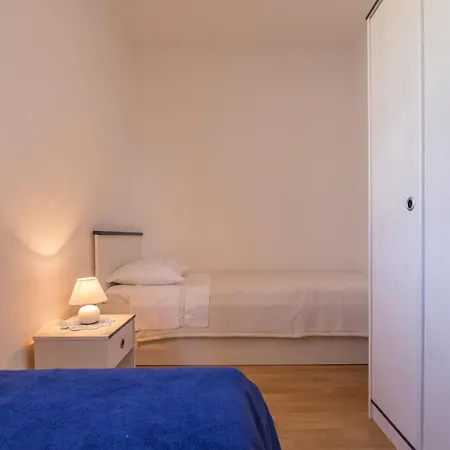 Apartment Katina *