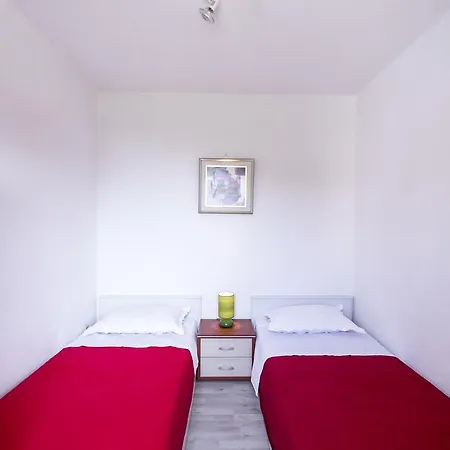 Apartment Katina Komiža
